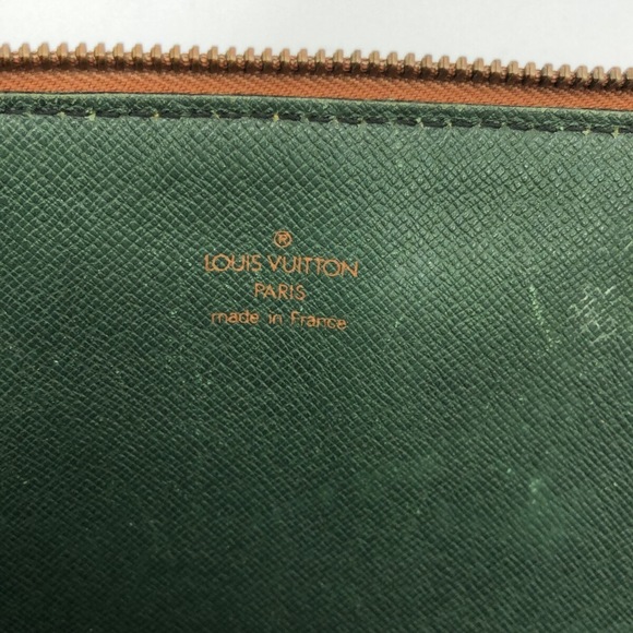 Louis Vuitton Posh Document Epi Leather - Picture 7 of 12